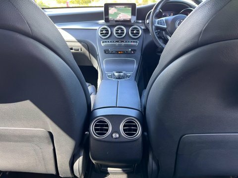 Mercedes-Benz GLC Class Glc 250 Amg Line Premium 4Matic Black #35