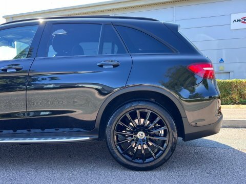 Mercedes-Benz GLC Class Glc 250 Amg Line Premium 4Matic Black #12