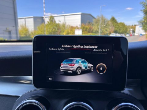 Mercedes-Benz GLC Class Glc 250 Amg Line Premium 4Matic Black #73