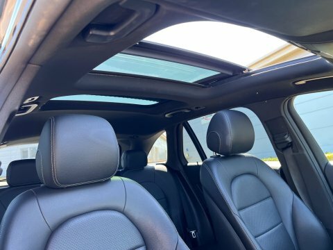 Mercedes-Benz GLC Class Glc 250 Amg Line Premium 4Matic Black #91