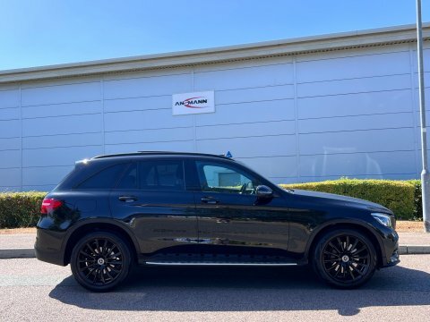 Mercedes-Benz GLC Class 2019 19 2.0 Black #2