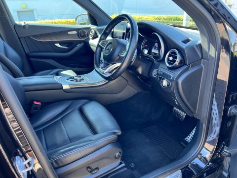 Mercedes-Benz GLC Class Glc 250 Amg Line Premium 4Matic Black #17