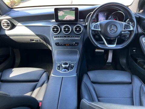 Mercedes-Benz GLC Class Glc 250 Amg Line Premium 4Matic Black #19