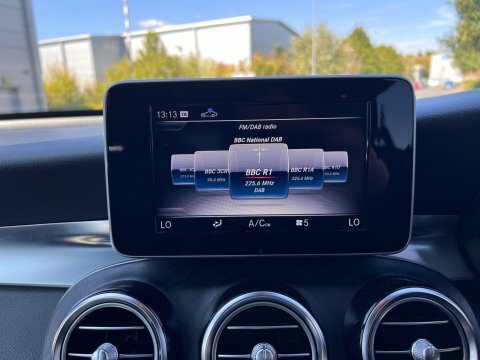 Mercedes-Benz GLC Class Glc 250 Amg Line Premium 4Matic Black #80
