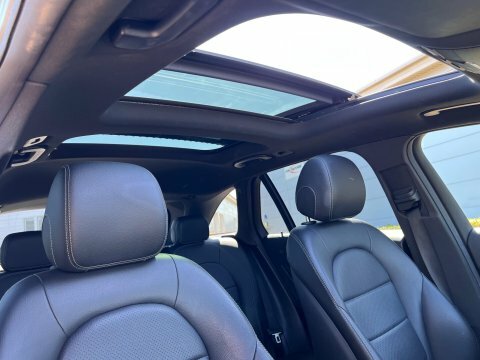 Mercedes-Benz GLC Class Glc 250 Amg Line Premium 4Matic Black #92