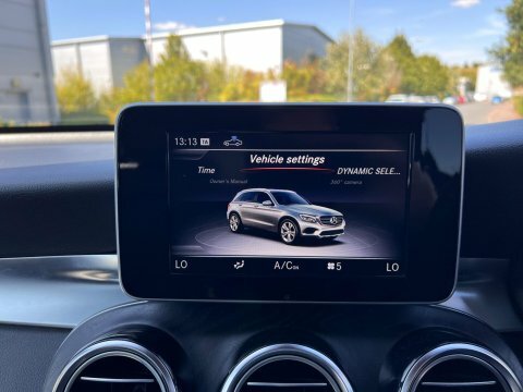 Mercedes-Benz GLC Class Glc 250 Amg Line Premium 4Matic Black #76