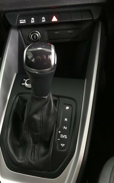 Audi A1 1L Sport VN71PLJ Grey #3