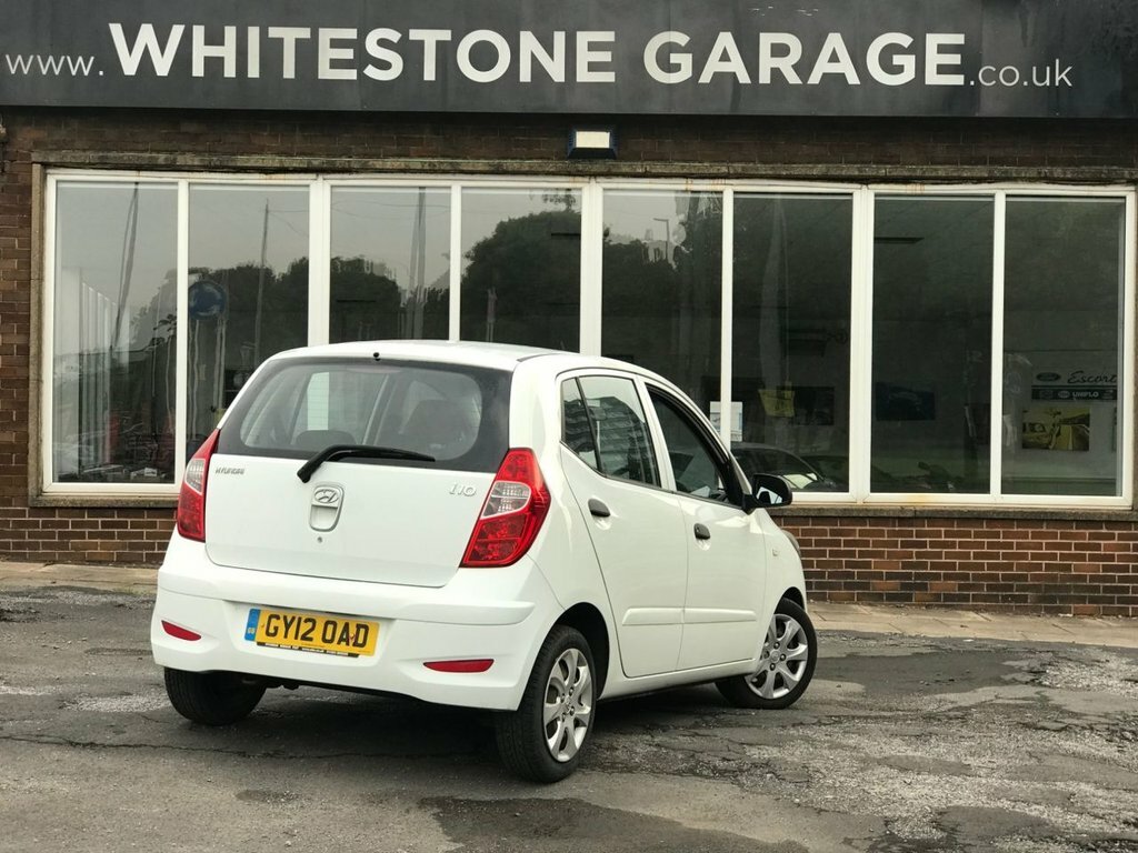 Hyundai I10 1.2L Classic White #5