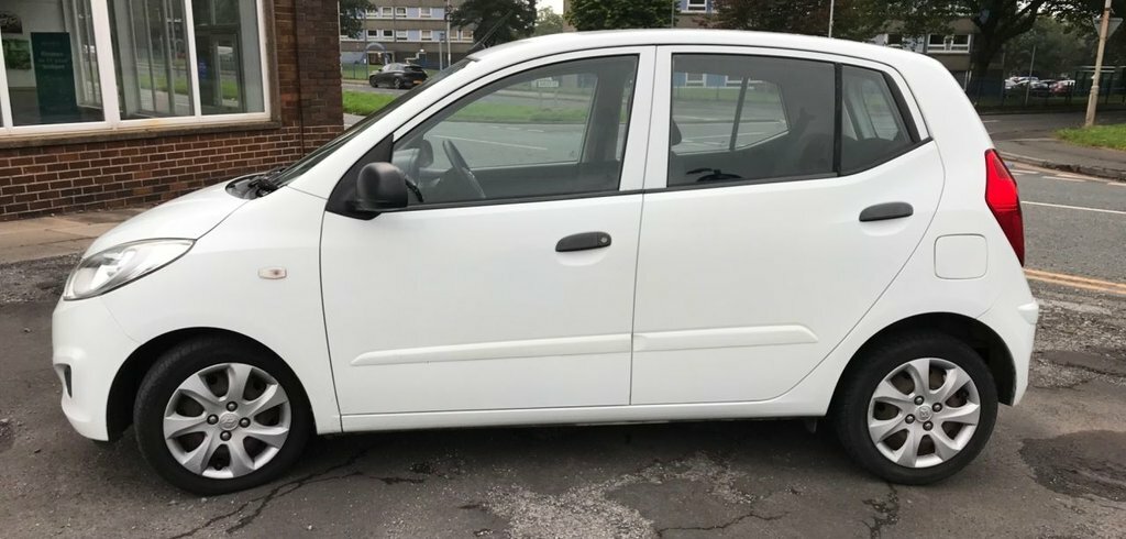 Hyundai I10 Active White #21