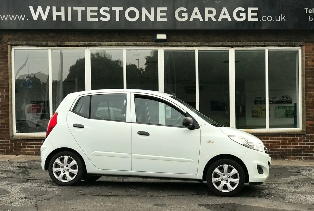 Hyundai I10 1.2L Classic White #3