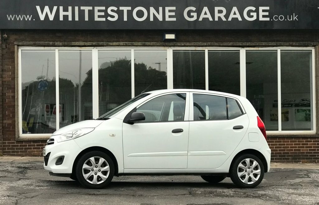 Hyundai I10 1.2L Classic White #4