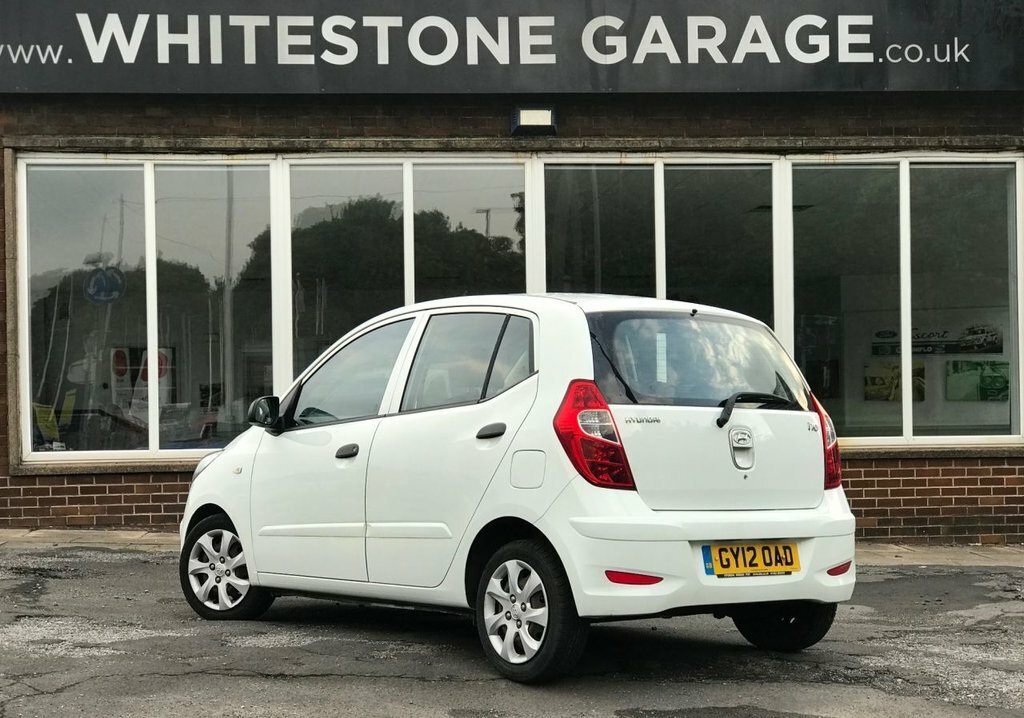 Hyundai I10 1.2L Classic White #6