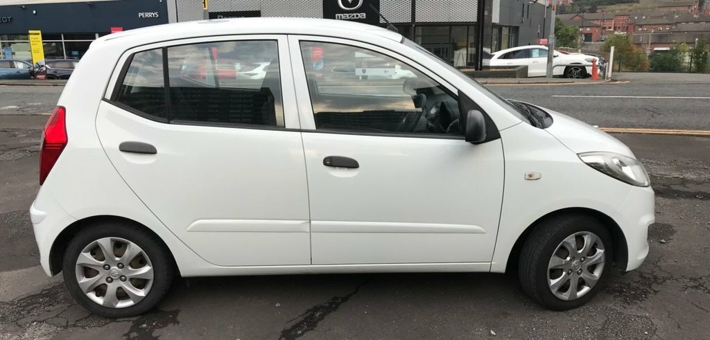 Hyundai I10 Active White #20