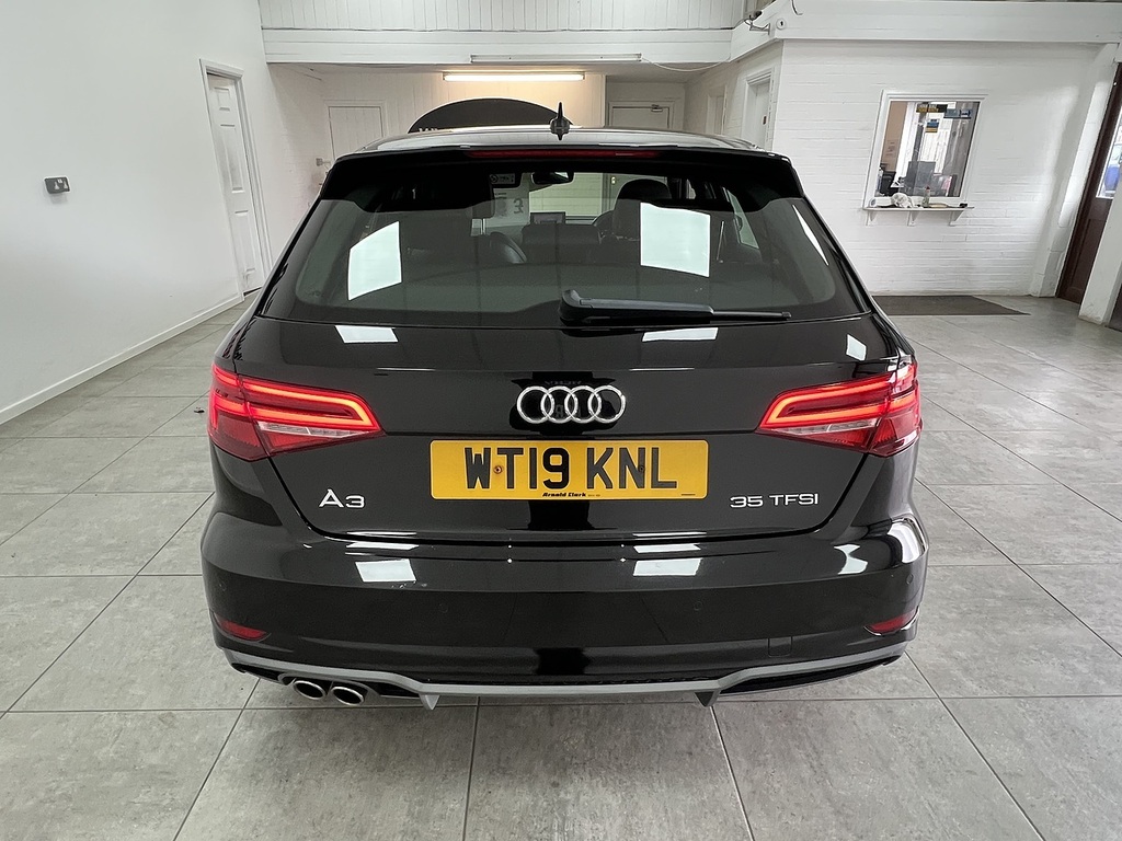 Audi A3 Tfsi Cod S Line WT19KNL Black #4