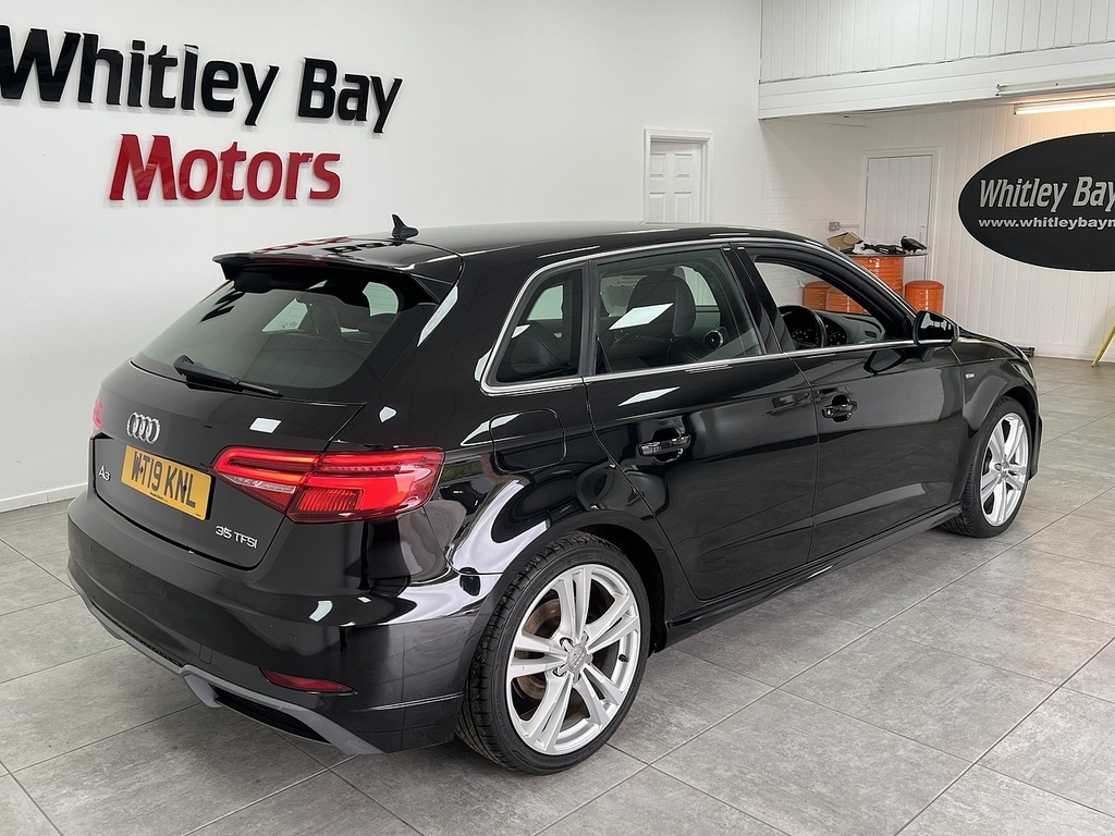 Audi A3 Tfsi Cod S Line WT19KNL Black #3