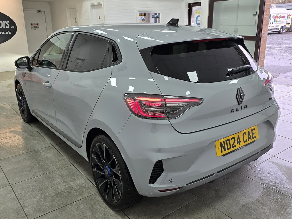 Renault Clio E-tech Esprit Alpine Grey #5