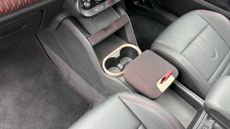 Mini Countryman E Exclusive Black #36