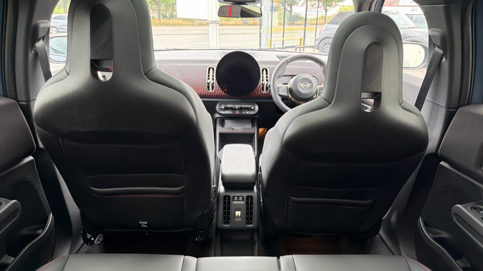 Mini Countryman E Exclusive Black #32