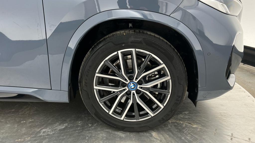 BMW X1 Xline Silver #14