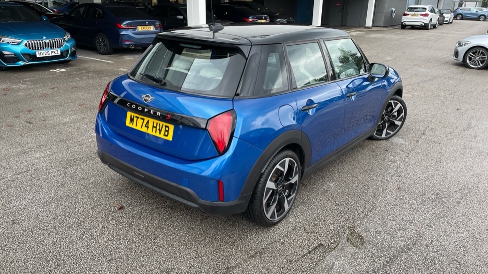Mini Hatch 1.5 Cooper Classic Premium Blue #31
