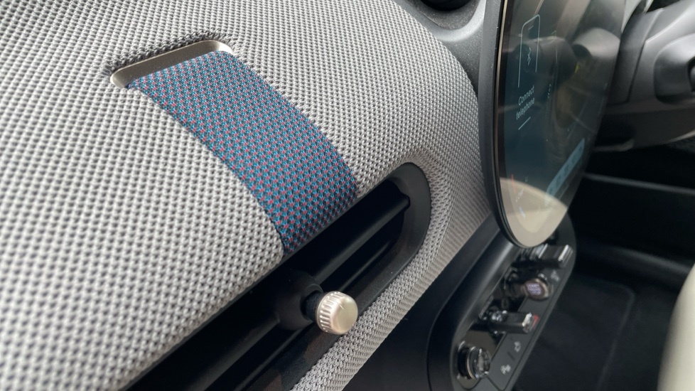 Mini Hatch 1.5 Cooper Classic Premium Blue #56