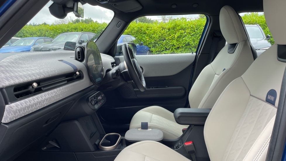 Mini Hatch 1.5 Cooper Classic Premium Blue #54