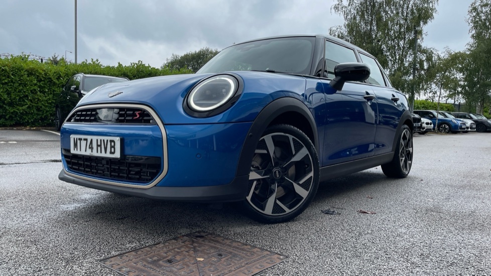 Mini Hatch 1.5 Cooper Classic Premium Blue #28