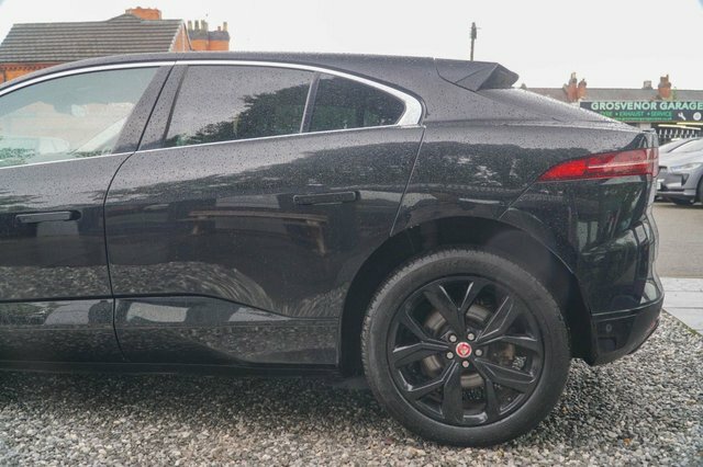 Jaguar I-Pace  Red #18
