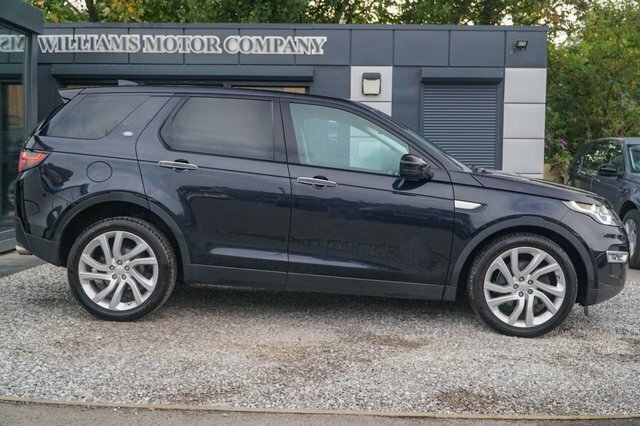 Land Rover Discovery Sport 2016 2.0 Td4 Hse Luxury Suv 4Wd Eu Black #6