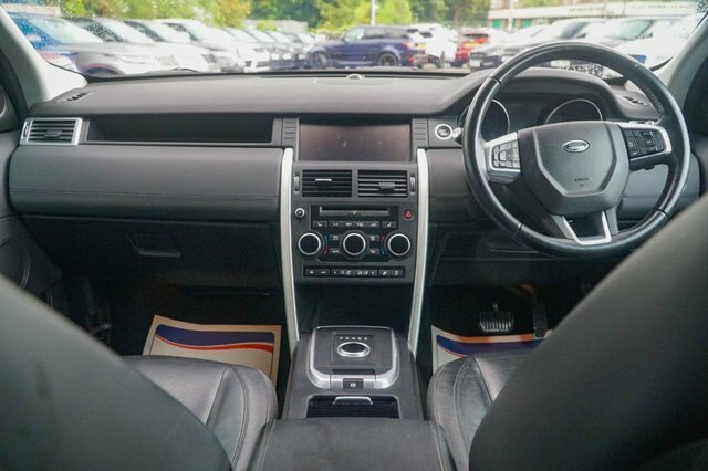 Land Rover Discovery Sport 2016 2.0 Td4 Hse Black Suv 4Wd Eur Red #3