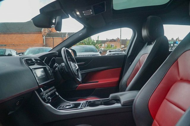 Jaguar XE 2016 2.0D R-sport Saloon Euro 6 S Black #2
