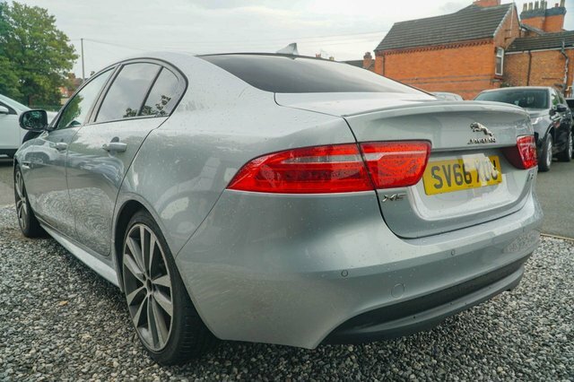 Jaguar XE 2016 2.0D R-sport Saloon Euro 6 Silver #3