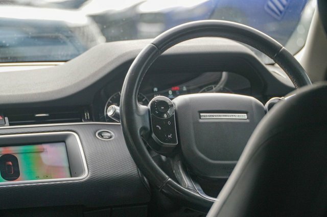 Land Rover Range Rover Evoque Range Rover Evoque 2.0 D180 R-dynamic Se 4Wd White #50
