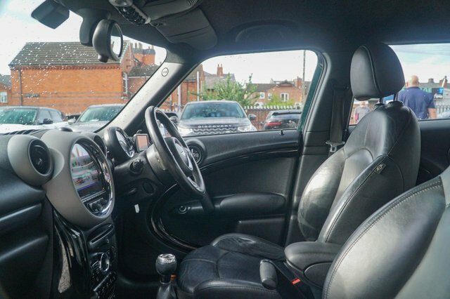 Mini Countryman 2011 1.6 Cooper S Suv All4 Euro Green #2