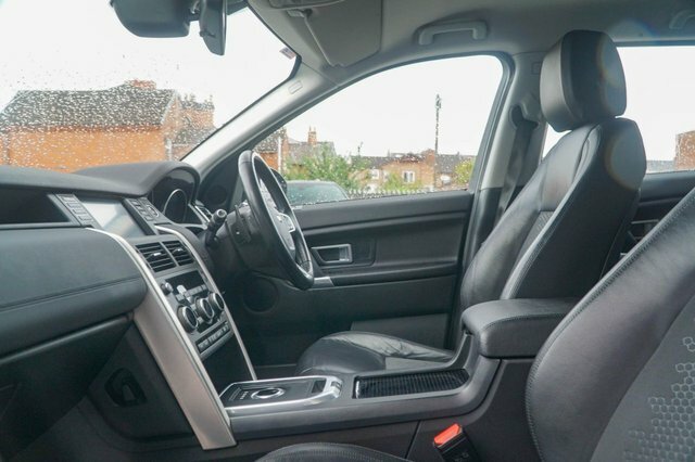 Land Rover Discovery Sport 2017 2.0 Td4 Se Tech Suv 4Wd Euro White #2