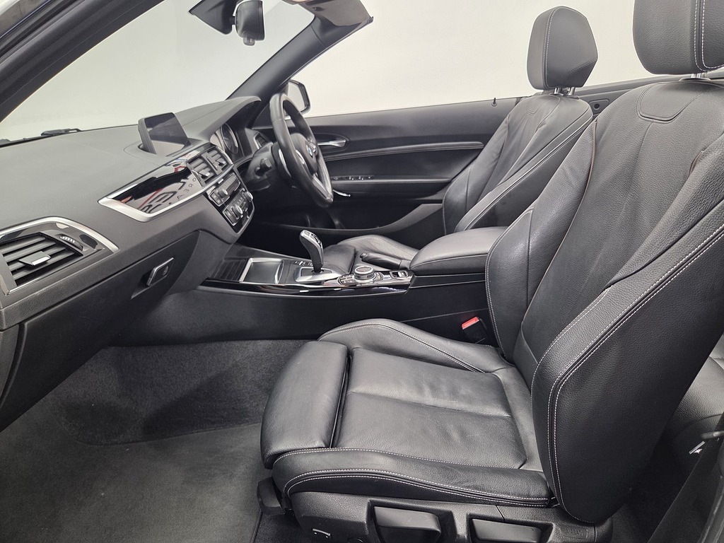 BMW 2 Series 2.0 220D M Sport Convertible Euro White #5