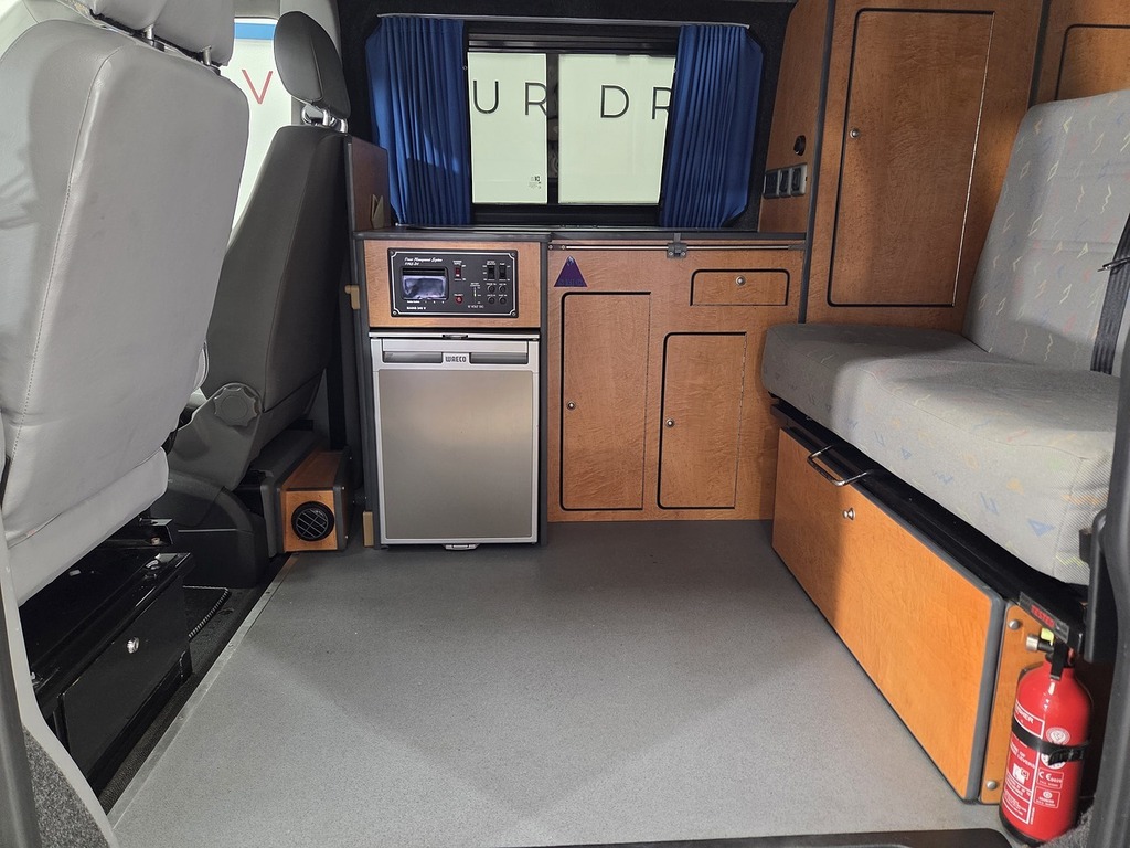 Volkswagen Transporter Panel Van Silver #33