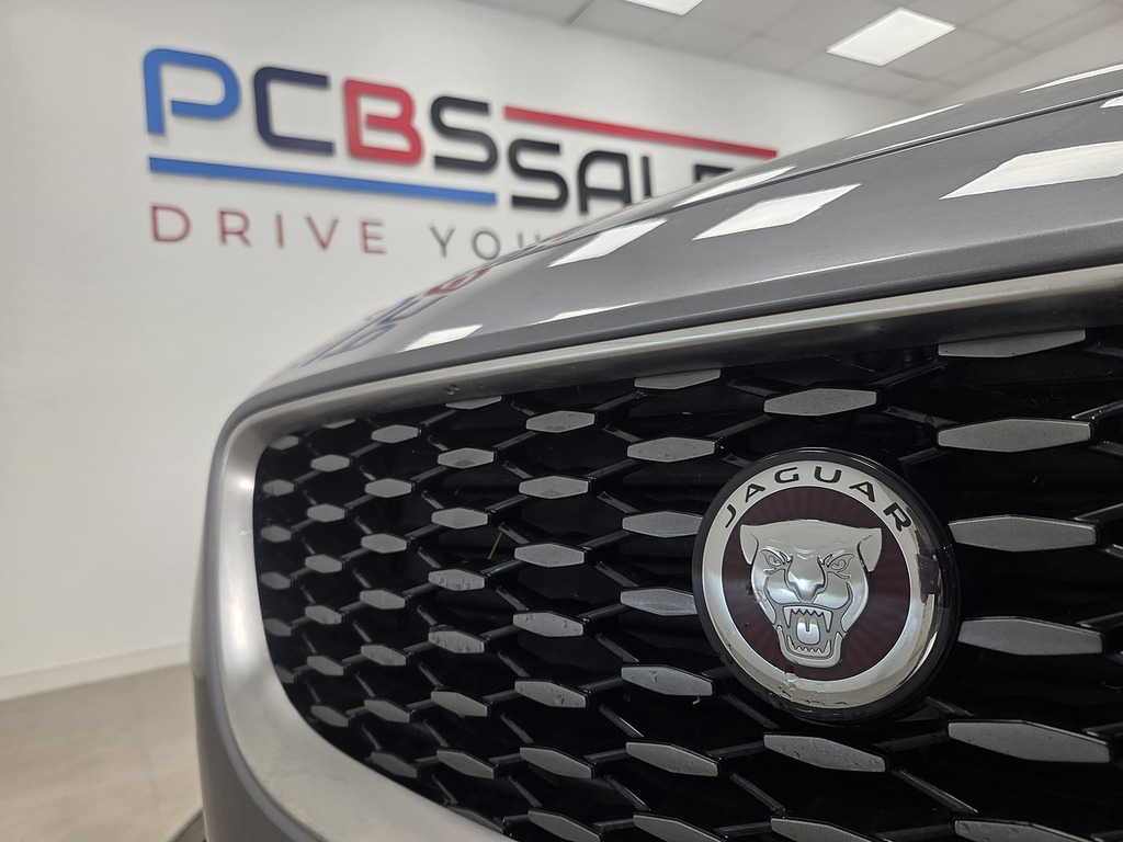 Jaguar E-Pace R-dynamic S Grey #40