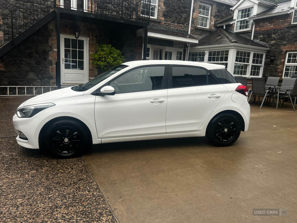 Hyundai I20 1.4 Crdi Se BG67TYC White #3