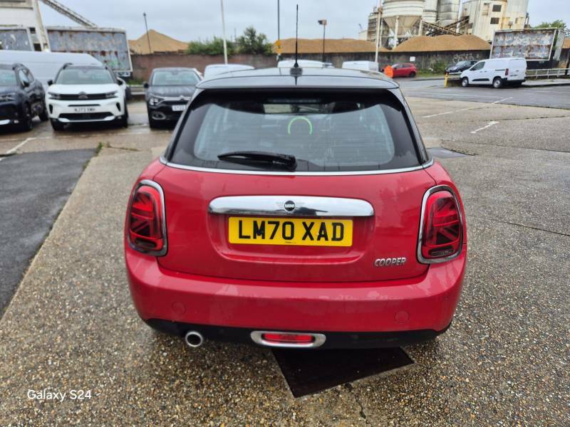 Mini Hatch 1.5 Cooper Exclusive Euro 6 Ss - 2021 70 Red #6