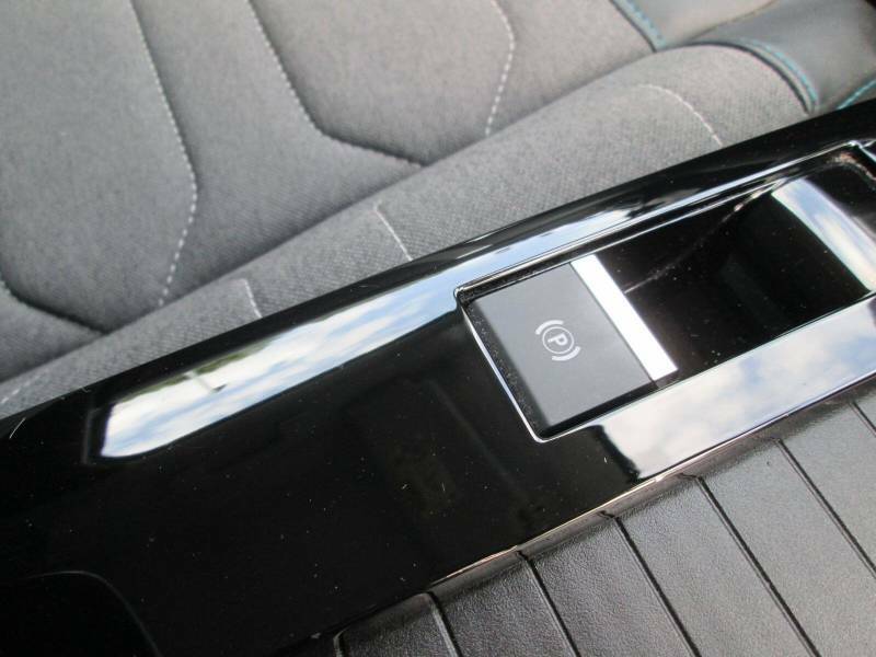 Citroen C4 Puretech Sense Plus Black #25