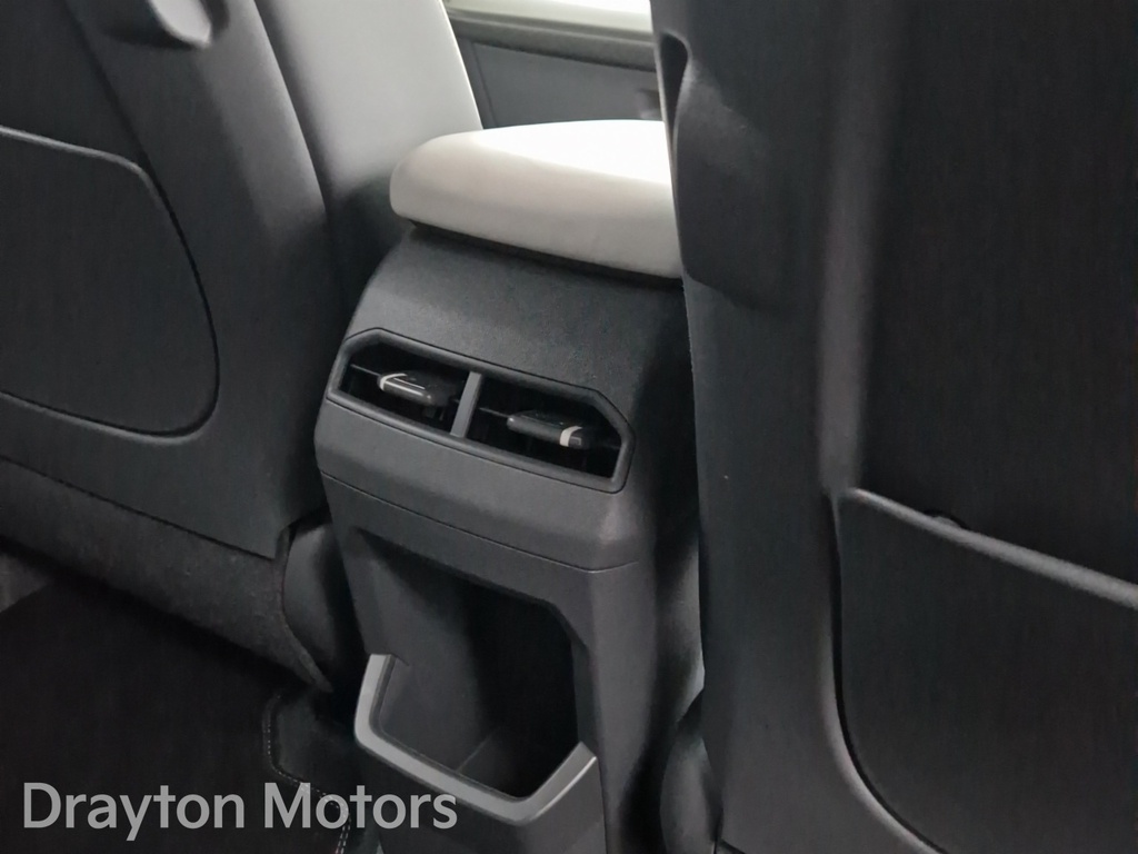 Kia EV3 Suv Grey #34