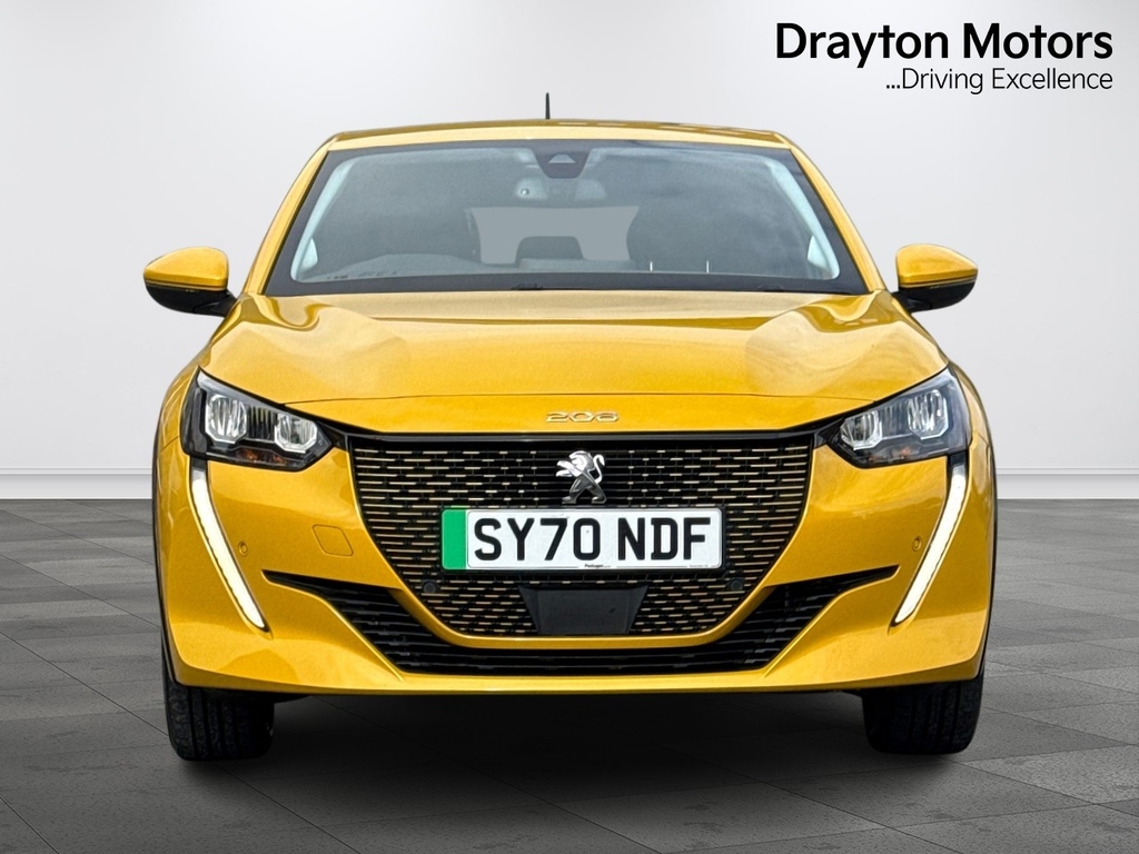 Peugeot e-208 50Kwh Allure Hatchback 136 Ps Yellow #3