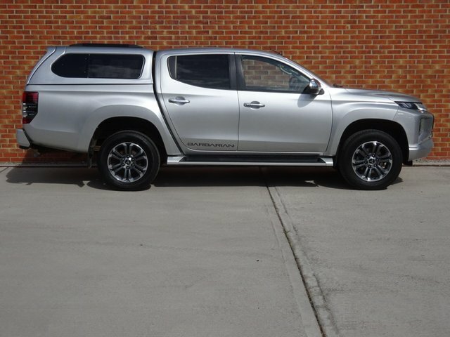 Mitsubishi L200 Di-d Dc Barbarian 4Wd DS21MVV Silver #2