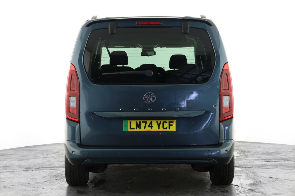 Vauxhall Combo-e Life 100Kw Ultimate 52Kwh Blue