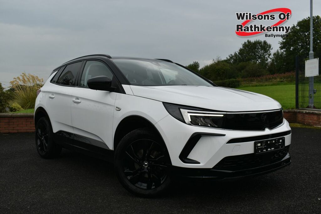 Vauxhall Grandland Suv White