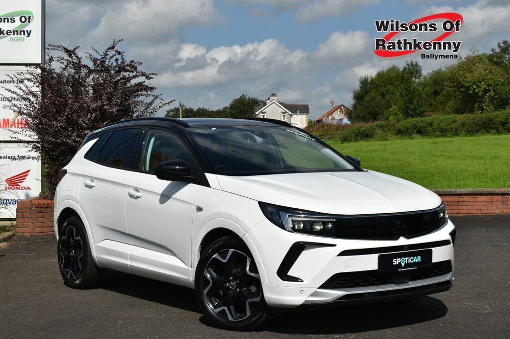 Vauxhall Grandland Suv White