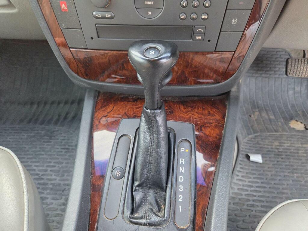 Vauxhall Omega Elite V6 Silver #12