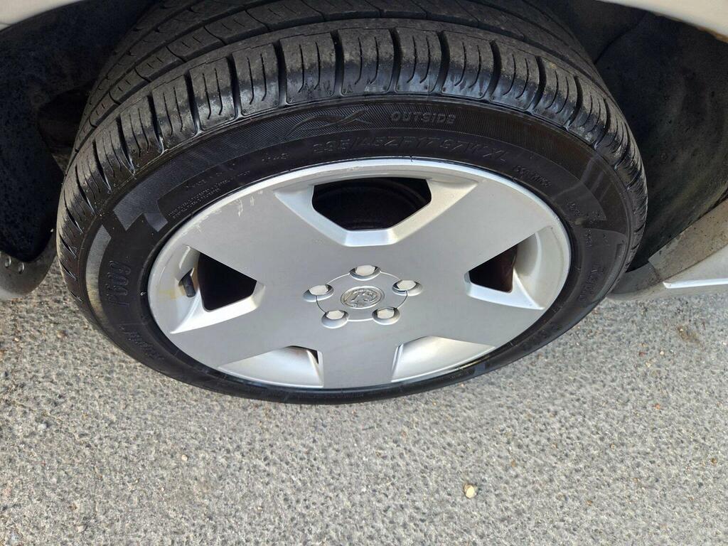 Vauxhall Omega Elite V6 Silver #17