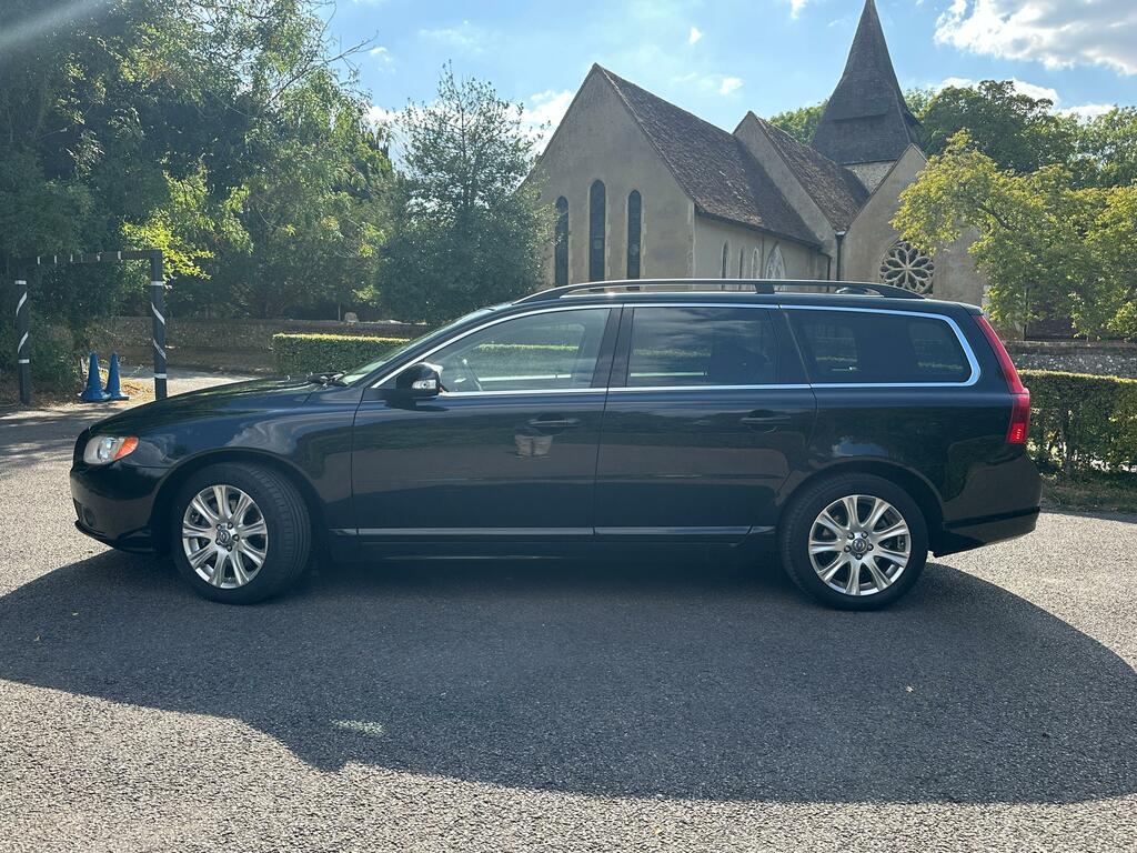 Volvo V70 2.4 T5 Se Lux Estate Geartronic 258 G #5